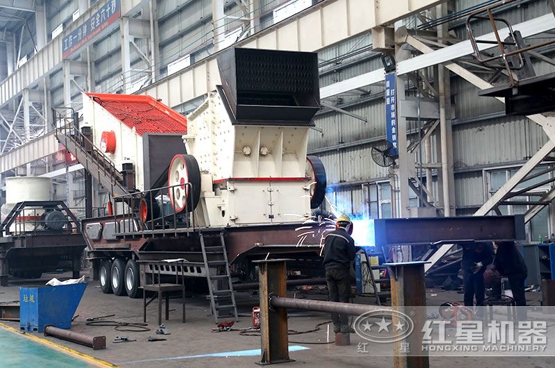 時產(chǎn)150噸建筑垃圾移動破碎機(jī)，可定制