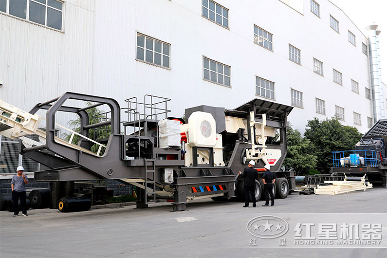 顎式移動磕石機，石頭粗碎更給力