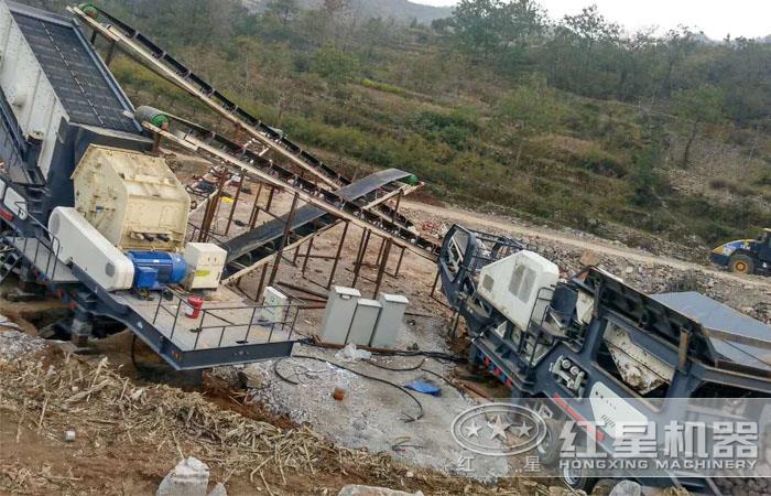 移動鄂式破碎機+反擊式破碎機+振動篩組合，產量大，出料范圍可調
