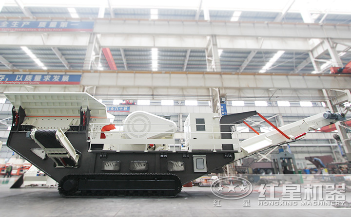 履帶移動建筑垃圾破碎機油電兩用，減少投入