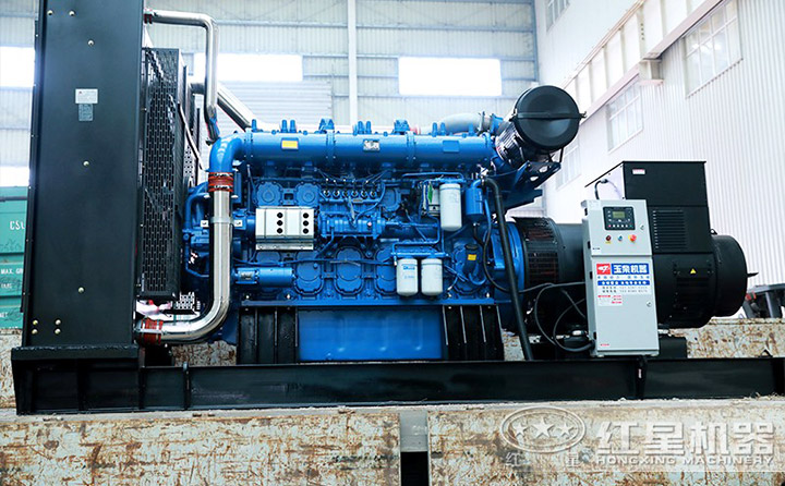 PE1200\*1500顎破機(jī)配大功率電機(jī)，動(dòng)力足，現(xiàn)場(chǎng)作業(yè)更效能高 