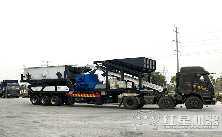 車載時產(chǎn)300噸鵝卵石移動制沙機(jī)上路了，移動自由更靈活 