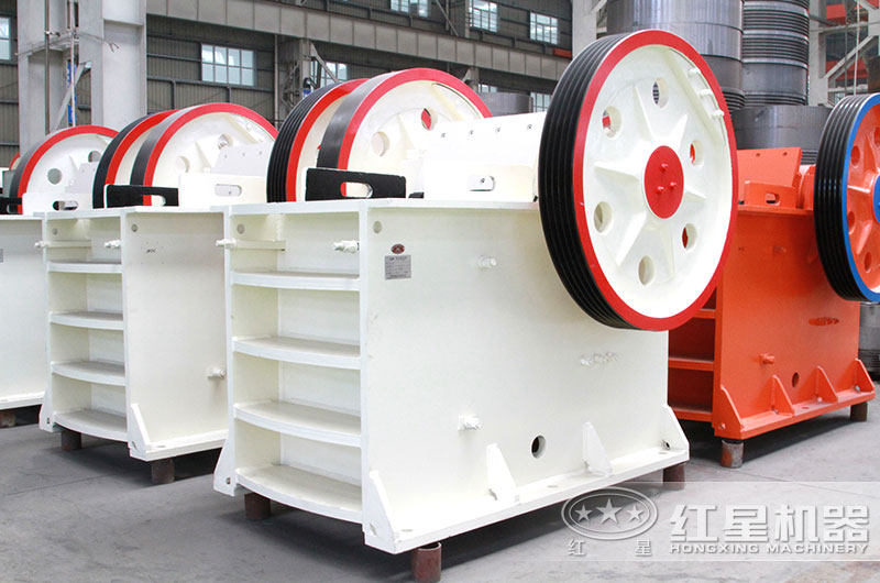 顎式破碎機(jī)-進(jìn)料口大、破碎比大